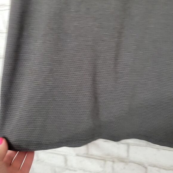 Under Armour gray basketball tee - Picture 5 of 12